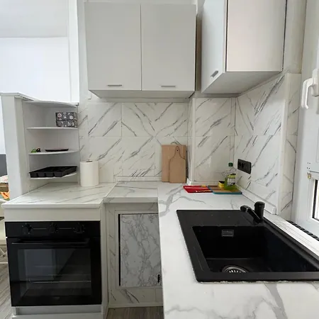 Mamiani 14 Apartmán *
